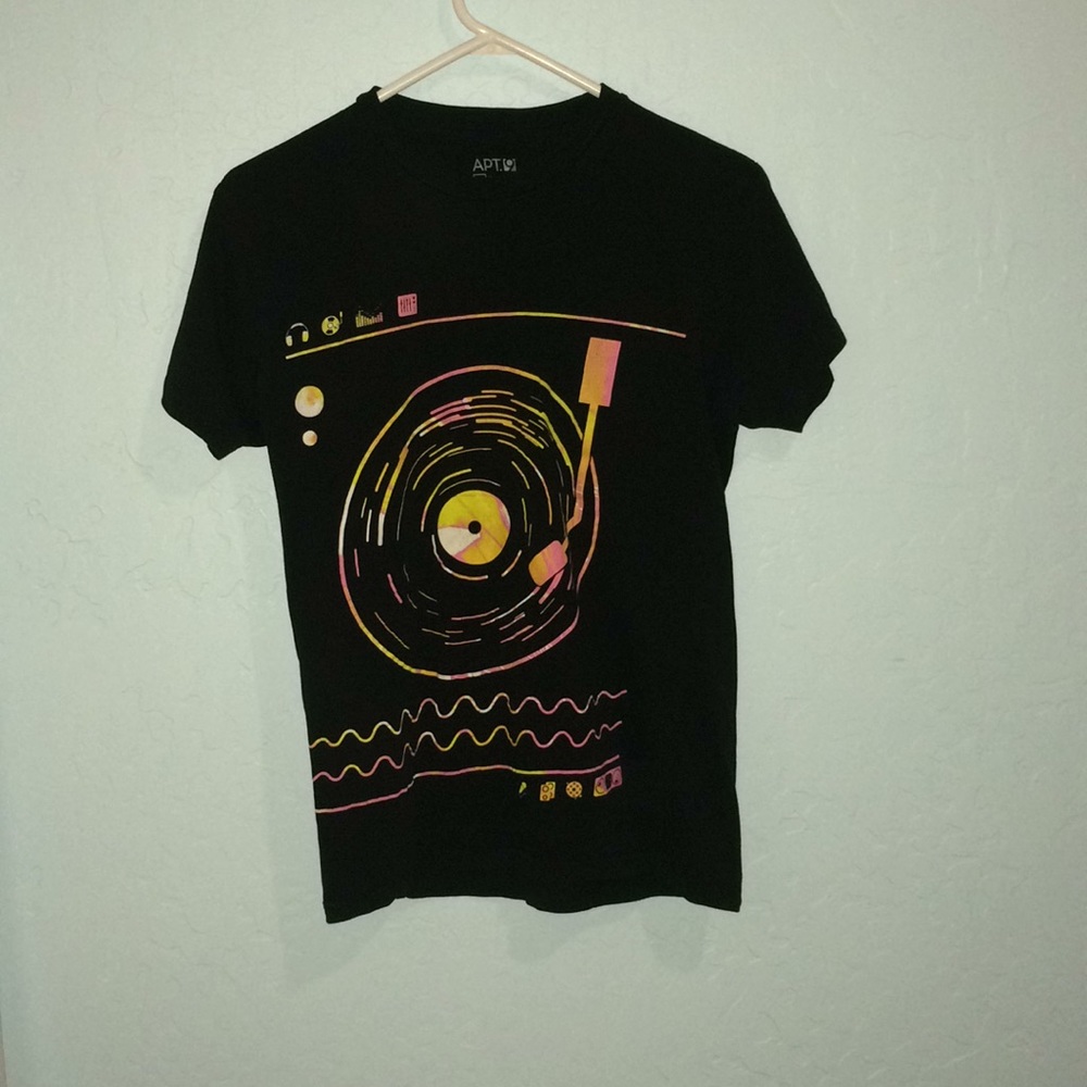 Apt. 9 Graphic Tee
